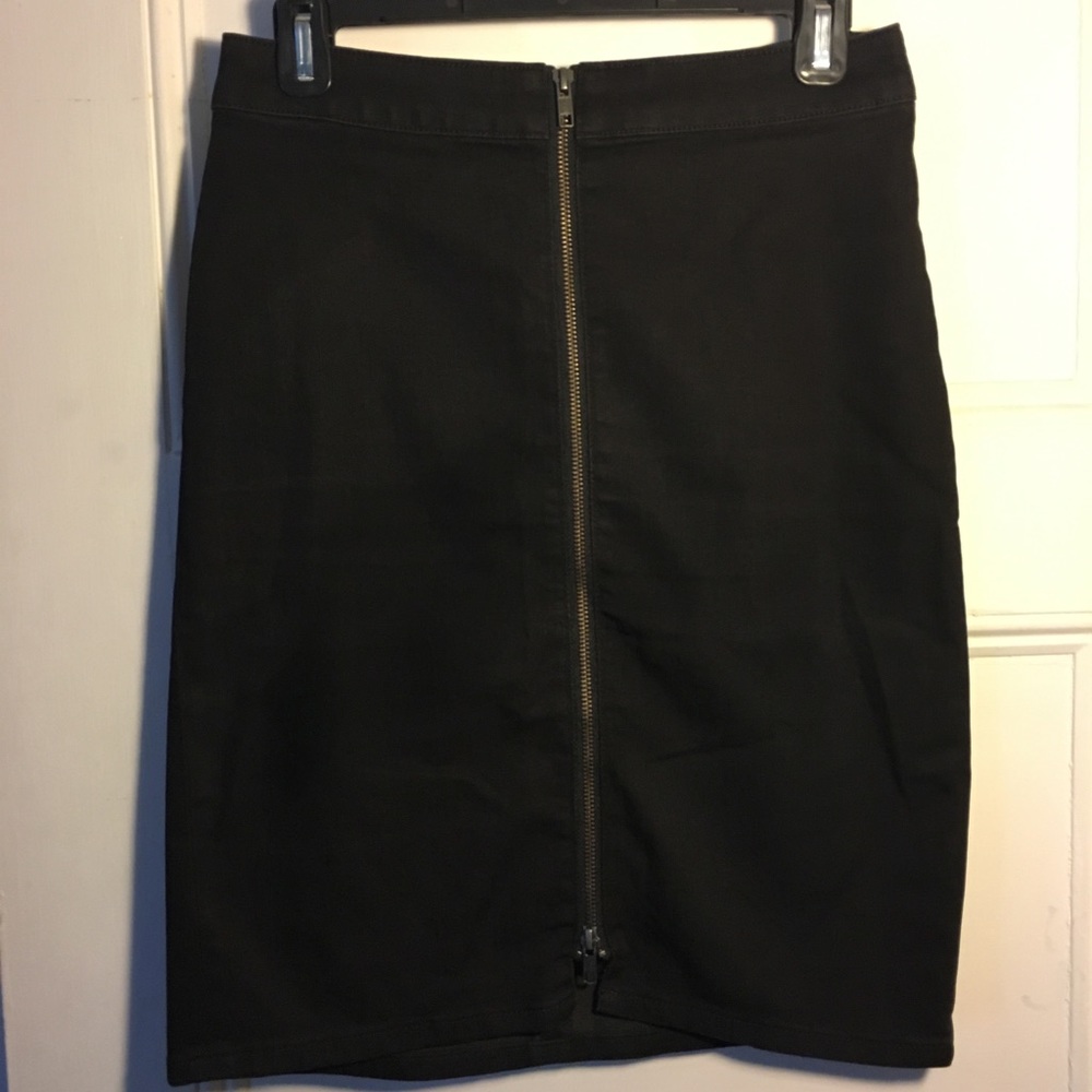 Madewell Black Above-The-Knee Mini Skirt